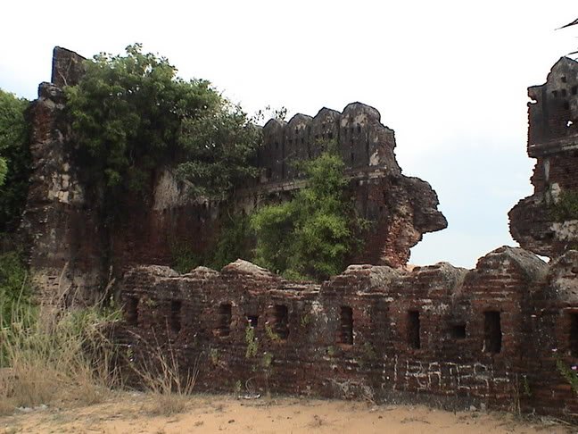 pondicherry-auroville-tours-arikamedu-sightseeing